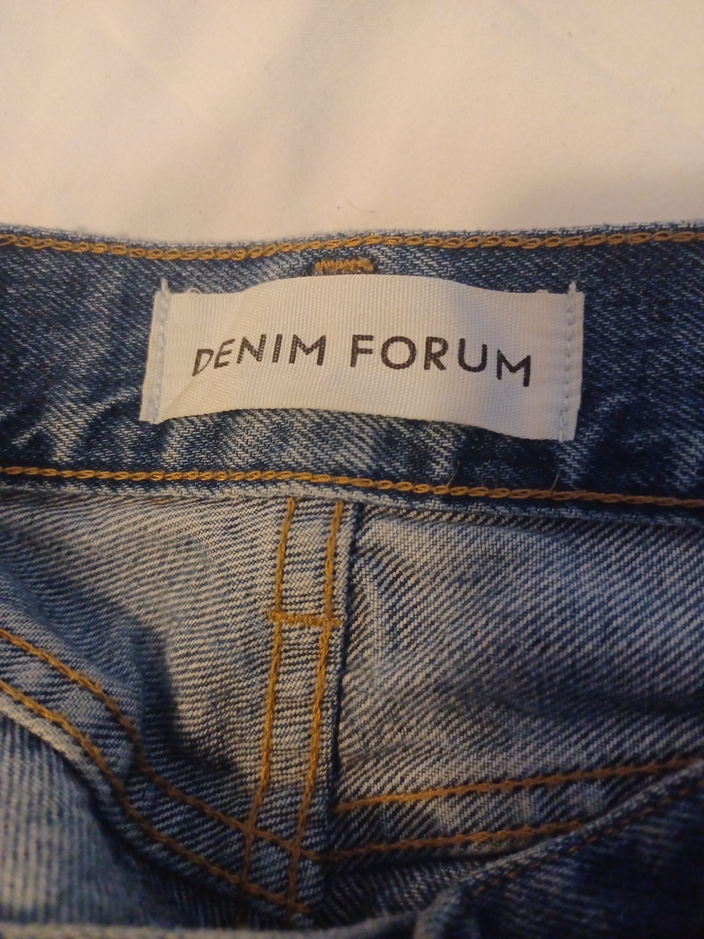 Aritzia Denim Forum Farrah Medium Blue Wide-Leg Jeans - Picture 5 of 7